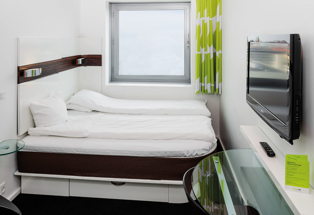 เวคอัพ - โอร์ฮุส Hotel ออร์ฮูช ภายนอก รูปภาพ